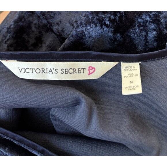 Victoria’s Secret Navy Velvet Blouse Tank Top Size M Y2K Scoop Neck - Picture 4 of 4